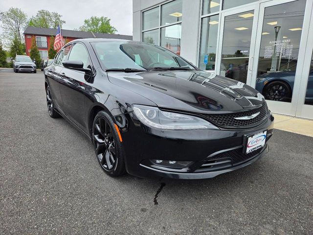 2015 Chrysler 200 S