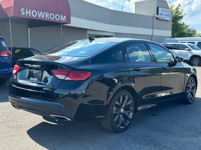 2015 Chrysler 200 S