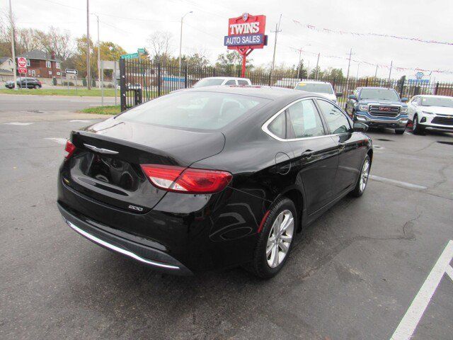 2015 Chrysler 200 Limited