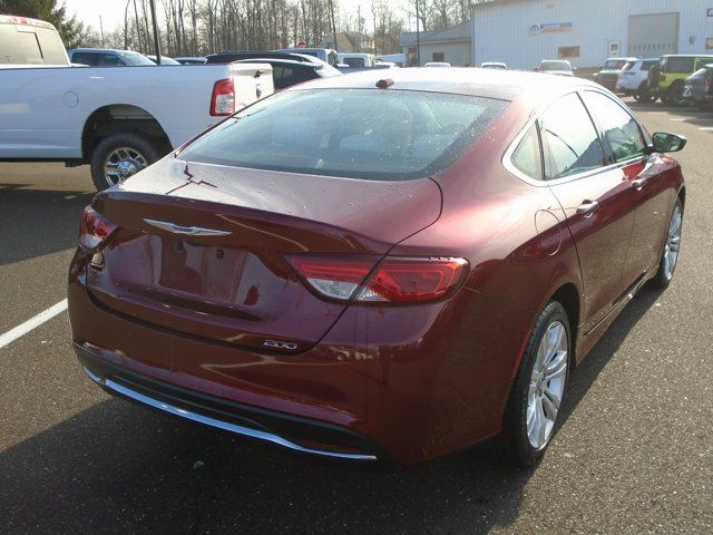 2015 Chrysler 200 Limited