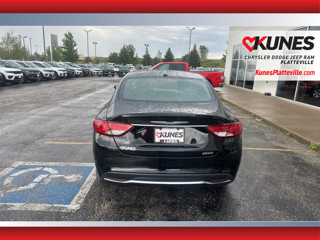 2015 Chrysler 200 Limited