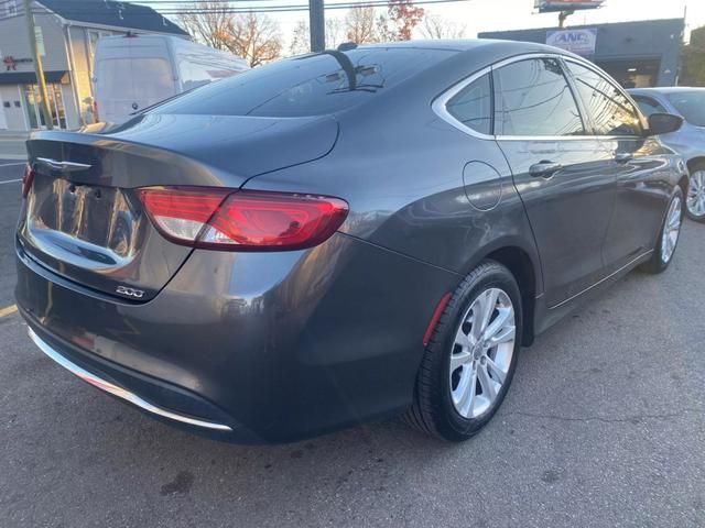 2015 Chrysler 200 Limited