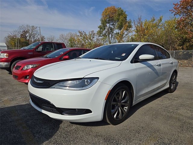 2015 Chrysler 200 S