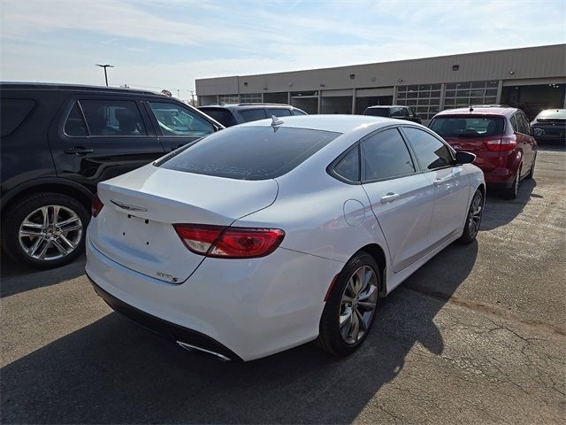 2015 Chrysler 200 S