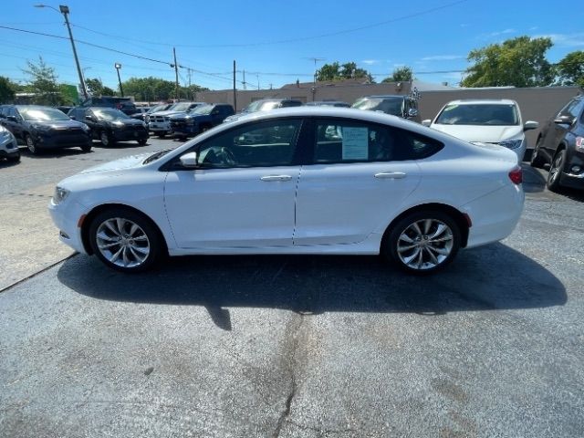 2015 Chrysler 200 S