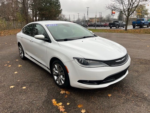 2015 Chrysler 200 S