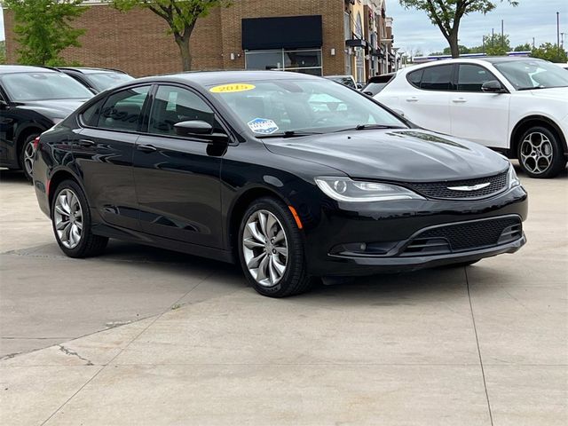 2015 Chrysler 200 S