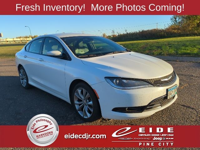 2015 Chrysler 200 S