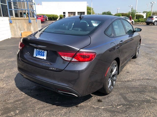 2015 Chrysler 200 S