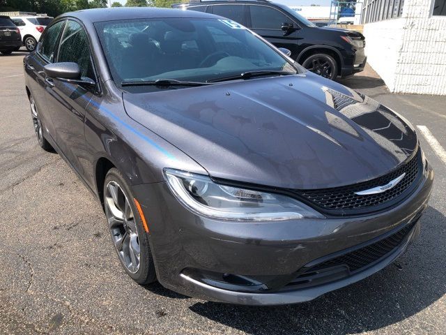 2015 Chrysler 200 S