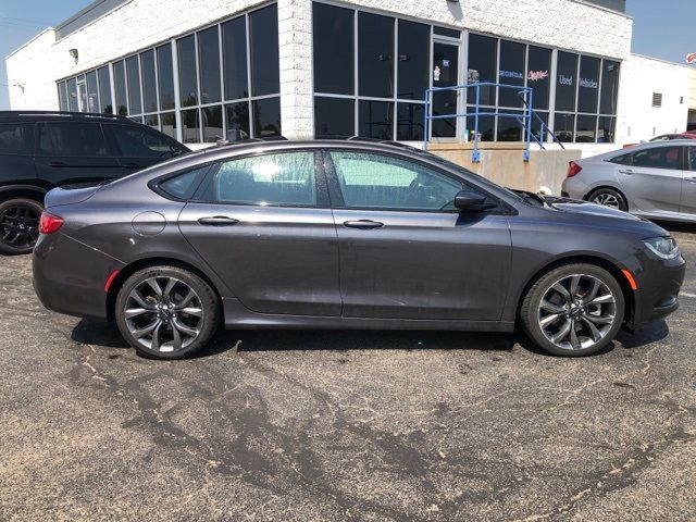 2015 Chrysler 200 S