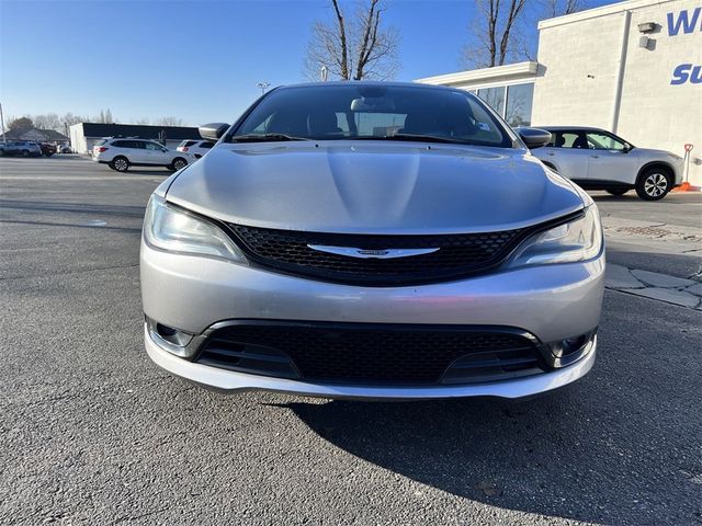 2015 Chrysler 200 S