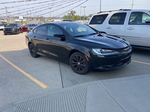 2015 Chrysler 200 S