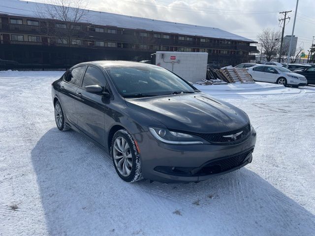 2015 Chrysler 200 S