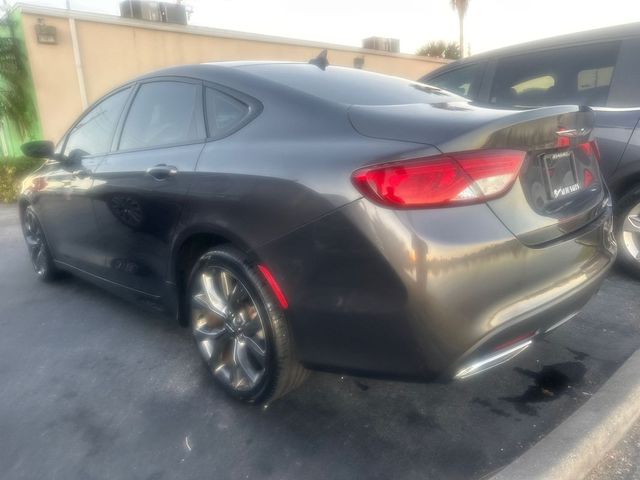 2015 Chrysler 200 S