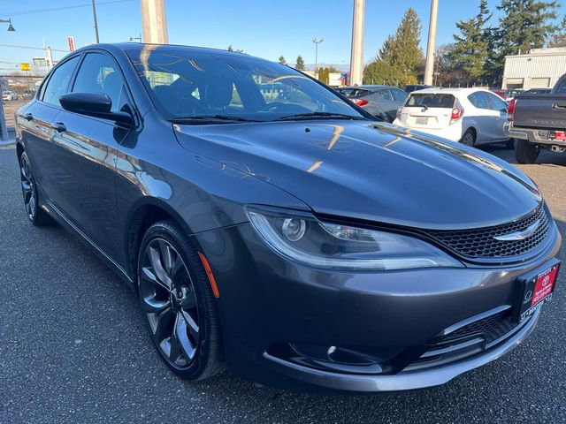 2015 Chrysler 200 S