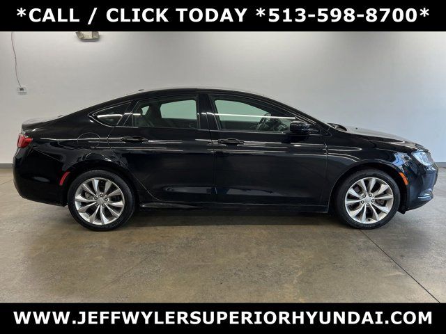 2015 Chrysler 200 S