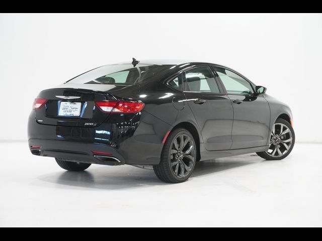 2015 Chrysler 200 S