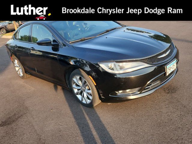 2015 Chrysler 200 S