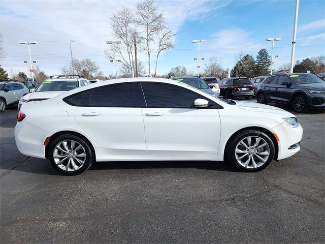 2015 Chrysler 200 S