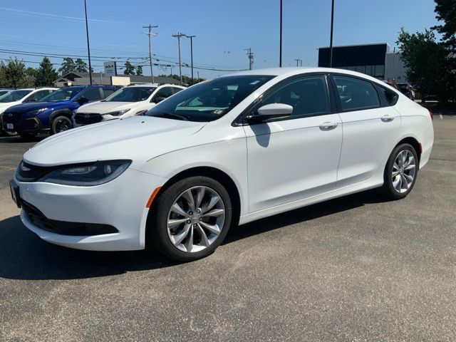 2015 Chrysler 200 S