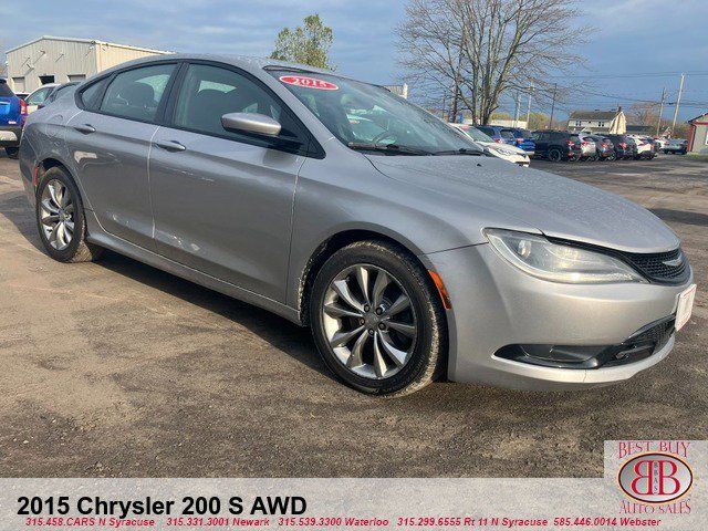 2015 Chrysler 200 S
