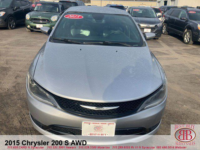 2015 Chrysler 200 S