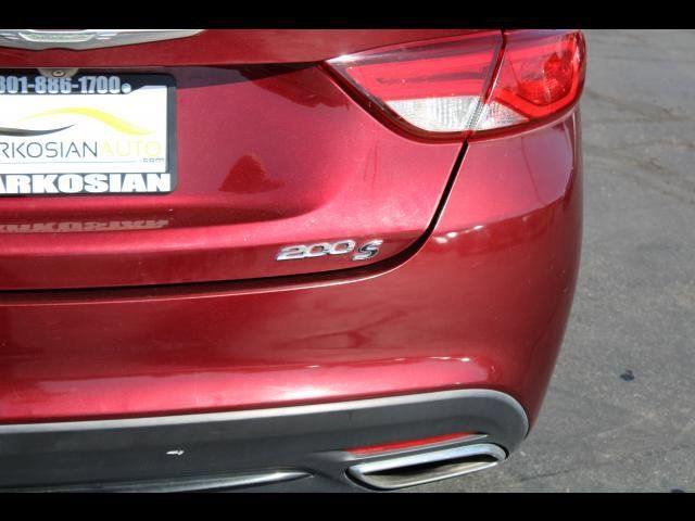 2015 Chrysler 200 S