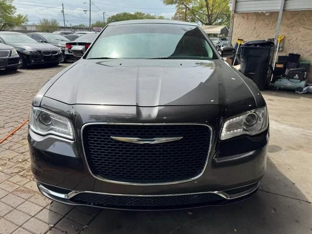 2015 Chrysler 300 Limited