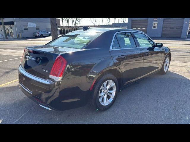 2015 Chrysler 300 Limited