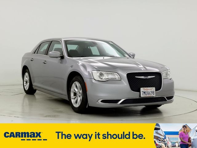 2015 Chrysler 300 Limited