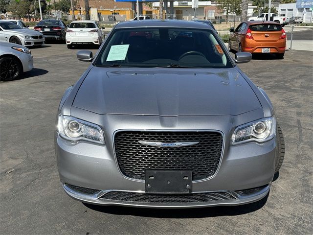 2015 Chrysler 300 Limited