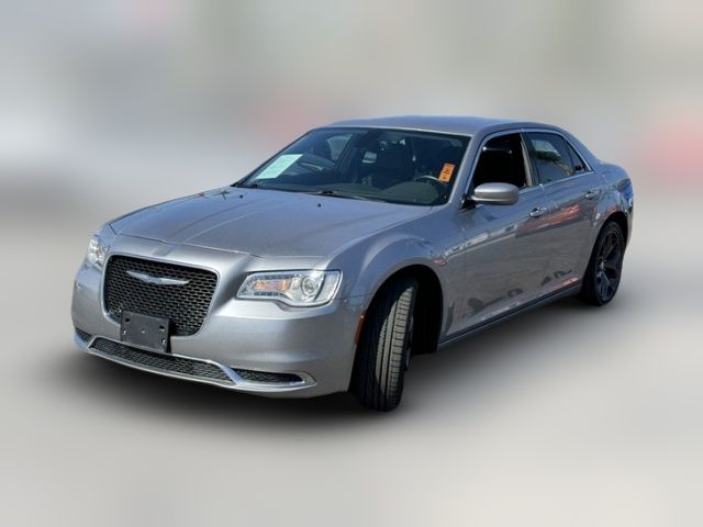 2015 Chrysler 300 Limited