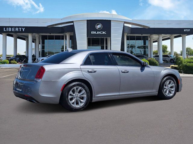 2015 Chrysler 300 Limited