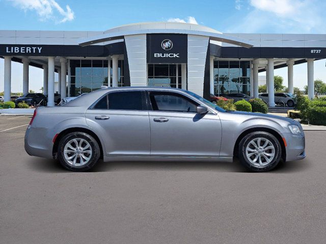 2015 Chrysler 300 Limited