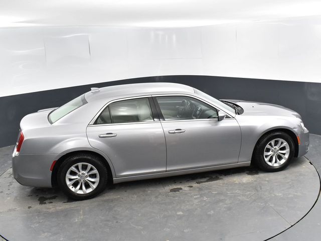 2015 Chrysler 300 Limited