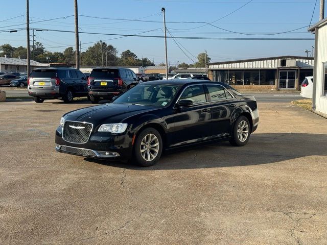 2015 Chrysler 300 Limited