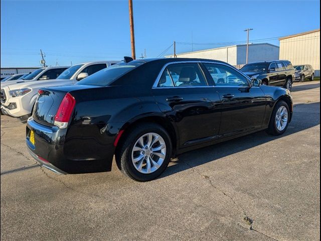 2015 Chrysler 300 Limited