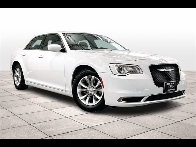 2015 Chrysler 300 Limited