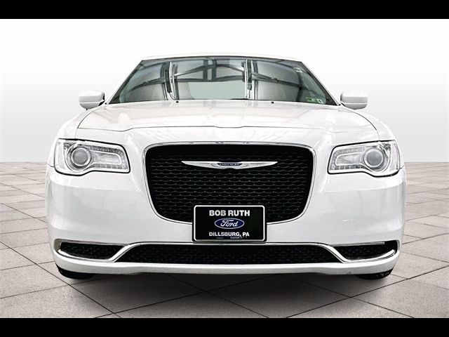 2015 Chrysler 300 Limited