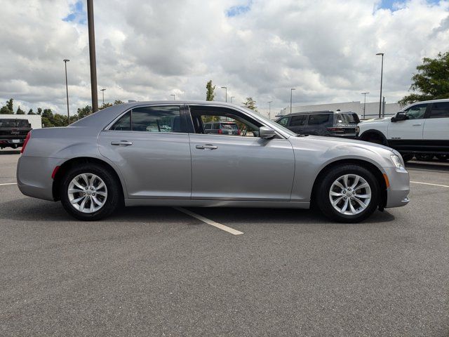 2015 Chrysler 300 Limited