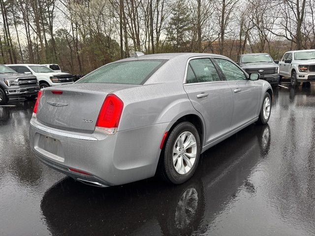 2015 Chrysler 300 Limited