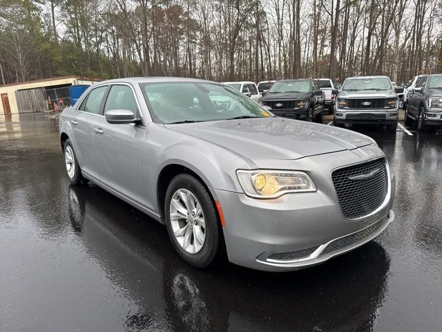 2015 Chrysler 300 Limited