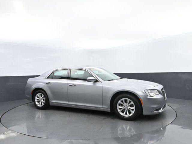 2015 Chrysler 300 Limited