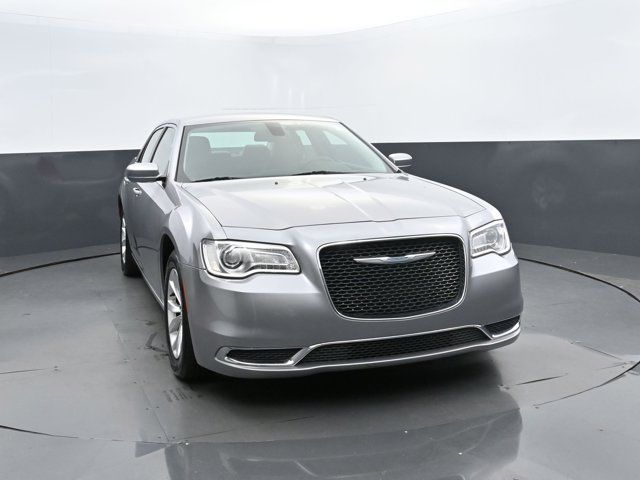 2015 Chrysler 300 Limited