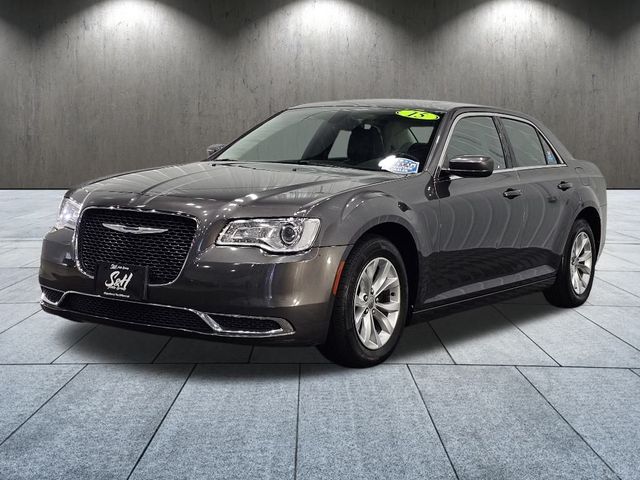 2015 Chrysler 300 Limited