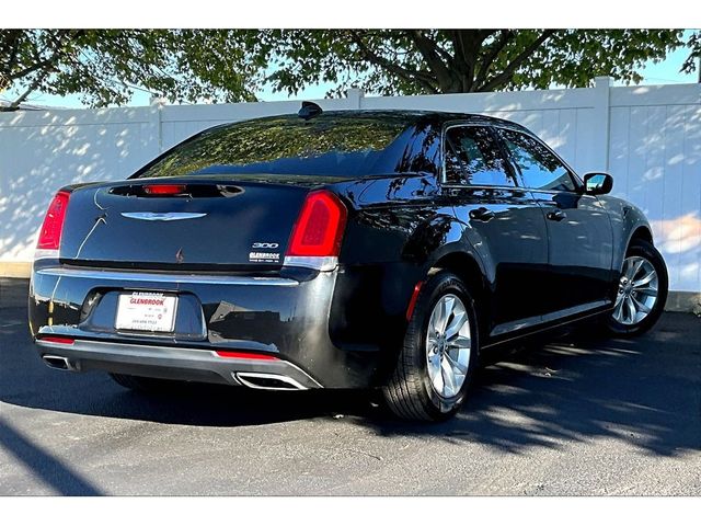 2015 Chrysler 300 Limited