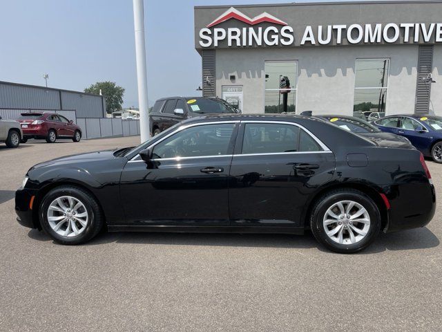 2015 Chrysler 300 Limited