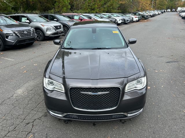 2015 Chrysler 300 Limited