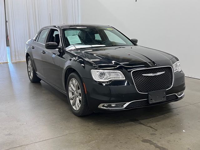 2015 Chrysler 300 Limited
